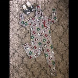 Justice onesie pajamas, Initial L